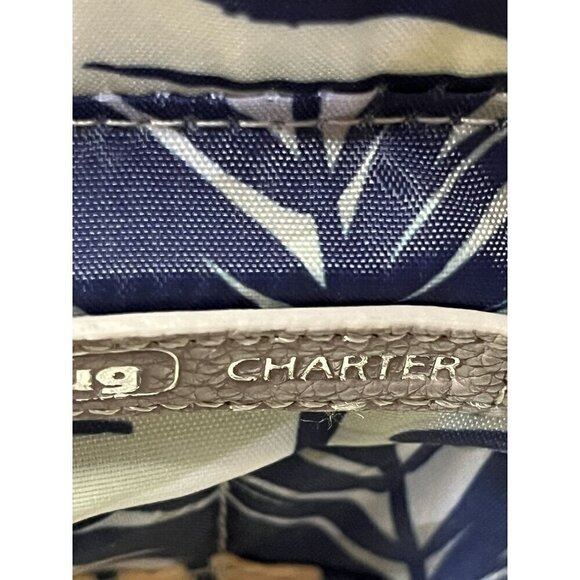 LUG Charter Classic VL Convertible Crossbody - NWT Pearl Gray - Picture 2 of 3